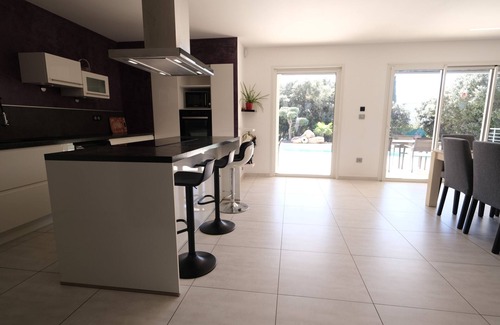 Aureille Villa | Vacation rental house with pool AUREILLE LS1-300