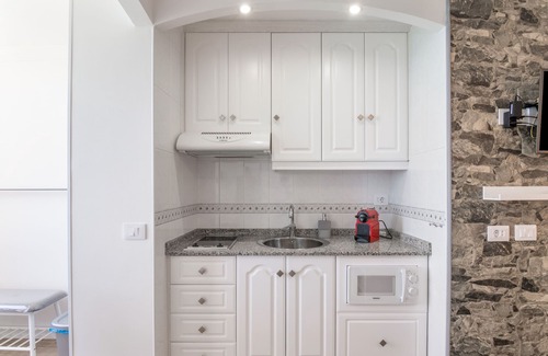 Patalavaca Apartment | Vacation Studio 'Vista Mar' with Sea View and Wi-Fi