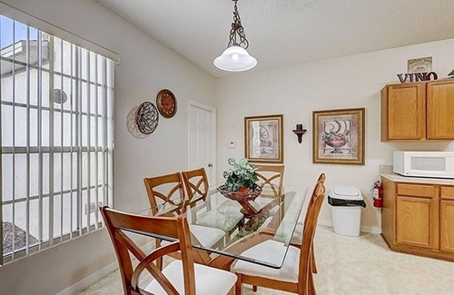 Sunset Ridge House | Vacation Villa - Free WIFI - Private Pool - Near Disney Area