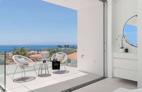 Callao Salvaje Villa | Vacation Villa 'Karat Murano' with Sea View, Wi-Fi and Air Conditioning