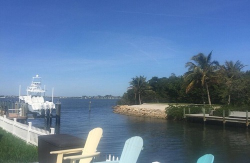 Jensen Beach House | Vacation Waterfront Getaway