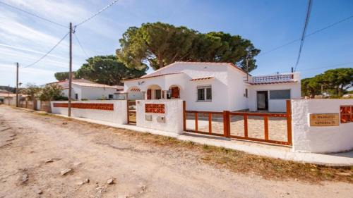 L'Escala House | VACAY Villa Pinos, en un entorno tranquilo en la Costa Brava, L'Escala
