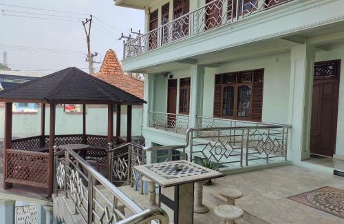 Cibodas House | Vafa Guesthouse