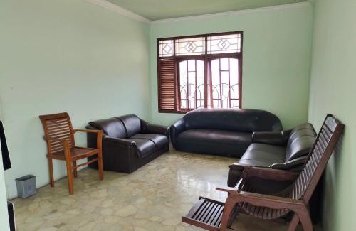 Cibodas House | Vafa Guesthouse