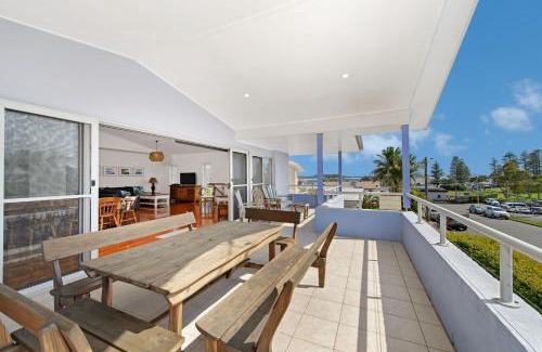 Crescent Head House | Vaka Malua 7 Scott Street