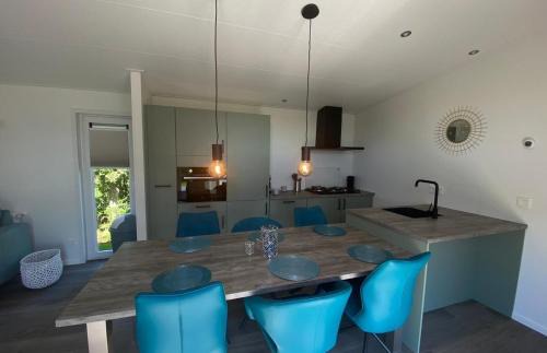 Scherpenisse Ski Chalet | Vakantiepark de Zeeuwse Parel - de Schelde