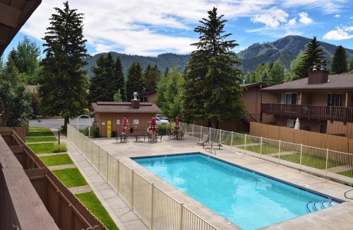 Ketchum House | Val D Sol #23