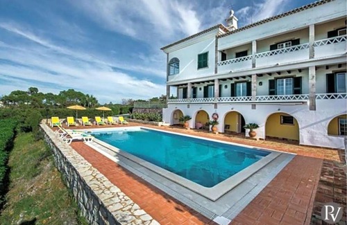 Ferragudo Villa | Vale da Canada Villa Sleeps 18 Pool WiFi