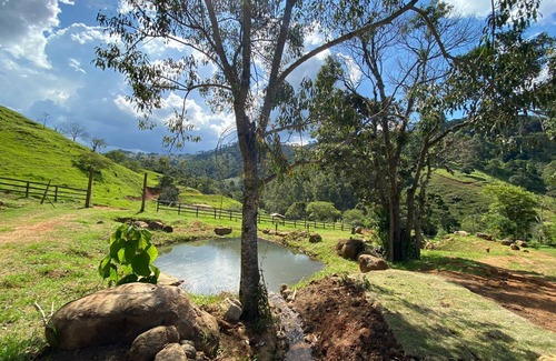 Sapucai-Mirim Ski Chalet | Vale das Pedras- Chalé Araucária, Hidro, Lareira, Fogueira- Sapucaí Mirim-mg
