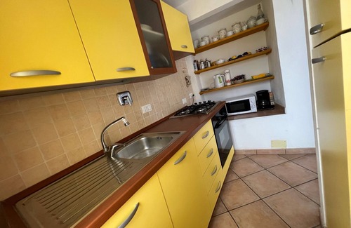 Lingueglietta Apartment | Valery House Between Hills and Sea
