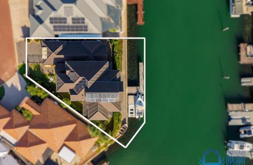 Halls Head House | Valletta View in Halls Head