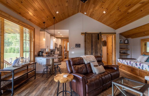 Elk Park House | Valley View - expanded deck, within a mile of Banner Elk, close to skiing, river