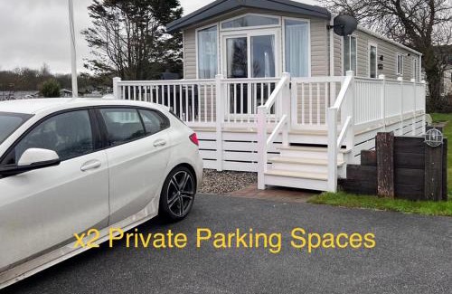 Newquay House | Valley View - Newquay Bay Resort near Porth Beach