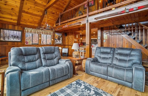 Killington House | Valley View Retreat is a tastefully decorated home. Beautiful views