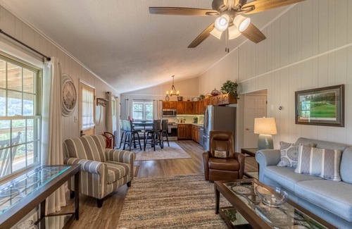 Canton House | Valley View - Swing into paradise with golf and majestic mountain views!