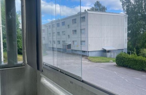 Aviapolis Apartment | Valoisa ja remontoitu kaksio / Sleeps 6