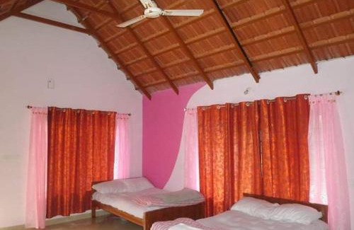 Chikkamagaluru House | Vamoose Clover Leaf
