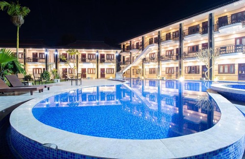 Vang Vieng Hotel | Vang Vieng Diamond Resort