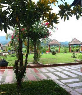 Vang Vieng Hotel | Vang Vieng Phongsavanh Resort