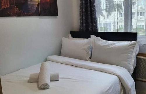 Barangay 76 Hotel | Vangie's Place at SEA RESIDENCES