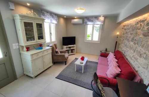 Vathy Apartment | Varko House