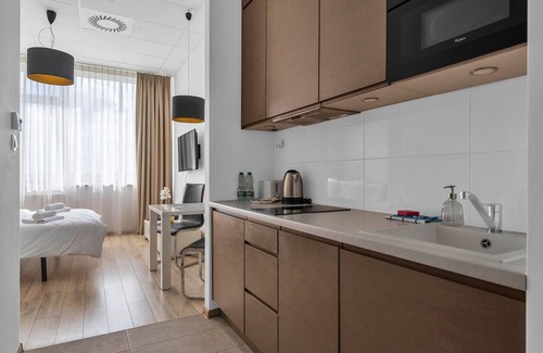 Wlochy Apartment | Varsovia Jerozolimskie Modern Studio