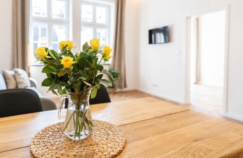 Karlovy Vary Apartment | Vary Essence - Elegant Stay with Balcony