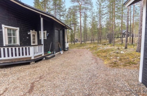 Akaslompolo House | Vaskoolihippu A by Interhome
