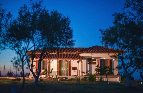 Sithonia House | Vast Emerald, the only house in Kavourotrypes