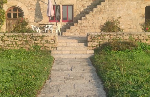 Pluneret Villa | Vast seaside property and fenced garden ideal for pets