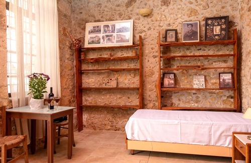 Maroulas House | Vaulted Village House Maroulas