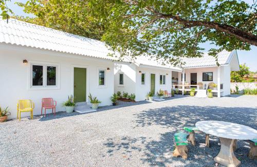 Nong Bua Apartment | Vawa Guesthouse