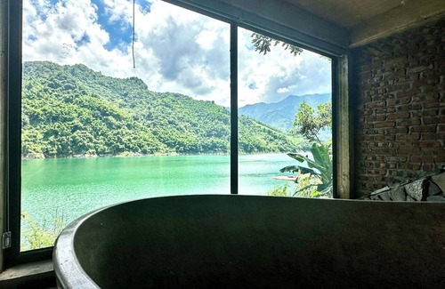 Da Bac Hotel | Vayang Retreat and Camping