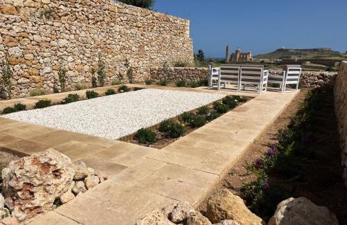 Ta' Pinu Apartment | Veduta Ta Pinu Apartments with Stunning Views Garden Sauna Pool and Gym