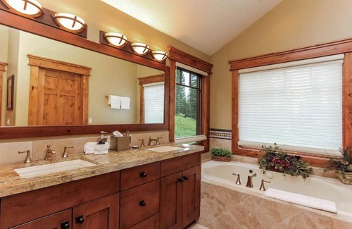 Tamarack Resort House | Velvet Falls Custom Home 58 at Tamarack Resort home