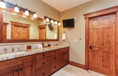 Tamarack Resort House | Velvet Falls Custom Home 58 at Tamarack Resort