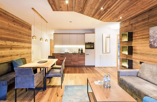 Schonbach Apartment | Venediger Lodge by Interhome