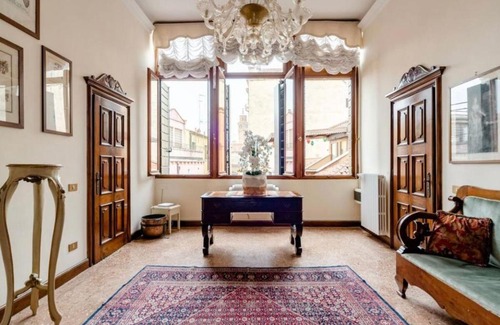 San Marco Apartment | Venezia La Fenice