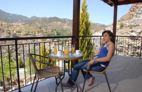 Kakopetria Hotel | Vengera Suites