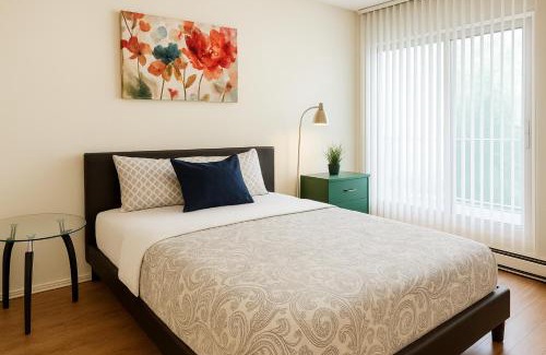 Marina del Rey Apartment | Venice Beach 2BR - 7-Min Walk - Pool, Hot Tub & Gym