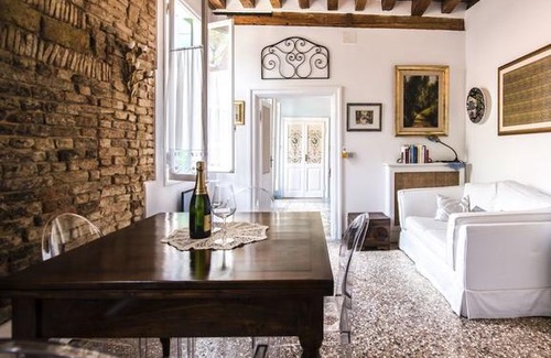 Castello Apartment | Venice Giardini Biennale Apartment