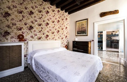 Castello Apartment | Venice Giardini Biennale Apartment