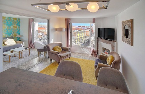 Cannes City Centre Apartment | Venizelos Top Floor, by Destination Cannes in Cannes