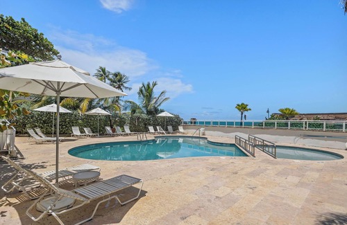 Puerta de Tierra Apartment | Ventana al Mar Studio | located at the Condado Lagoon Villas building in Condado