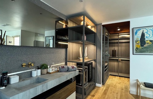 Cannes City Centre House | Venue C - Luxurious & Spacious ~ Sauna ~ Elevator