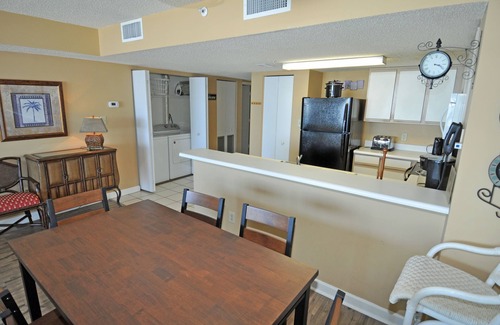 Ocean Drive Condo | Verandas 305- Oceanfront 3BR Condo-Oceanfront Pool- Walk to Main Street