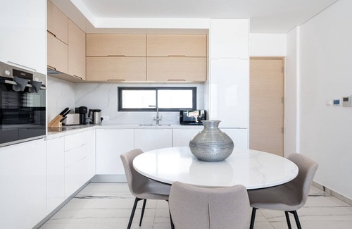 Universal Apartment | Verde Park V - Two Bedroom Apartment, Sleeps 4