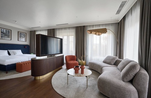 Belvaros - Lipotvaros Hotel | Verno House Budapest, Vignette Collection by IHG