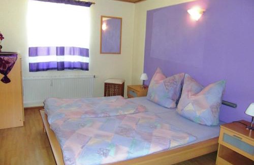 Lichtenhain Apartment | Verspielter sächsischer Rückzugsort