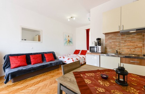Zadar Apartment | VERY BEAUTIFUL STUDIO APARTMENTS FOR 2-4 PEOPLE WITH OWN POOL 200 m FROM THE BEACH